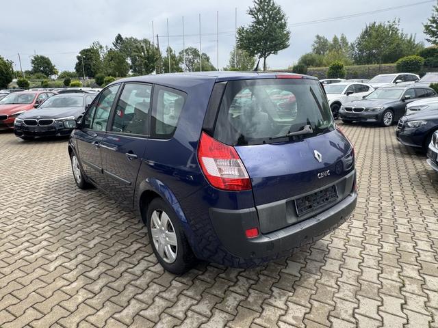 Renault Grand Scenic 2.0 16V Dynamique 7 Sitze 