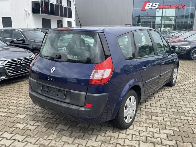 Renault Grand Scenic 2.0 16V Dynamique 7 Sitze 