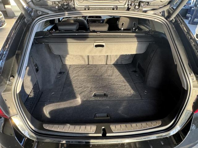 BMW 3er Touring 320d xDrive Innovationspak. Head-up AHK 