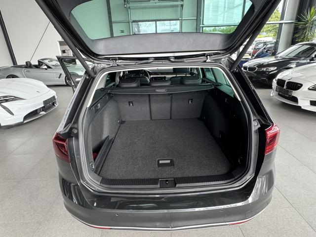Volkswagen Passat Variant 2.0 TDI DSG Elegance AHK 