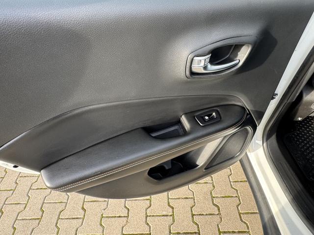 Jeep Compass 1.3 T-GDI I4 Automatik Longitude 