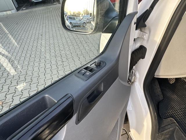 Volkswagen Transporter 6.1 Kastenwagen T5 Klima AHK 3 Sitzer 