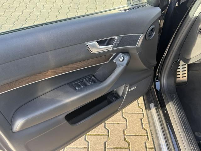 Audi A6 Avant 3.0 TDI DPF quattro tiptronic 