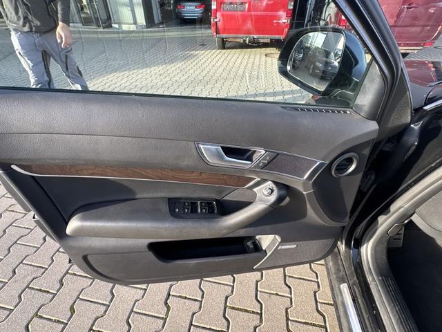 Audi A6 Avant 3.0 TDI DPF quattro tiptronic 