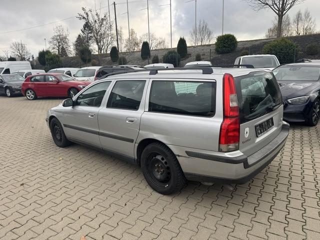 Volvo V70 2.4 D Kinetic 