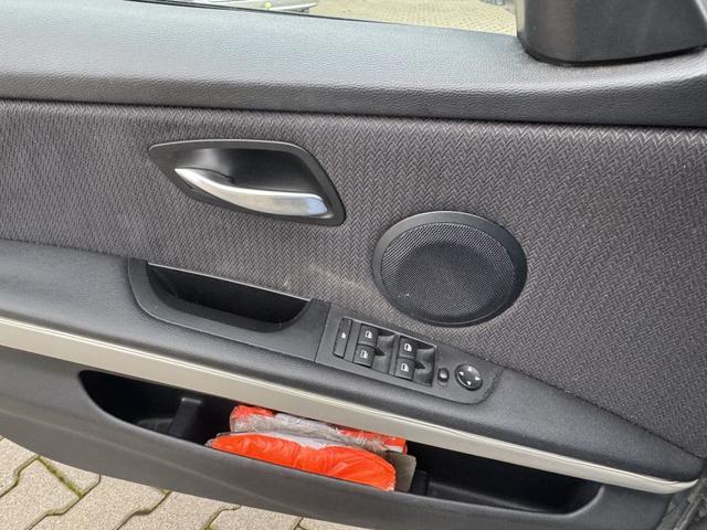 BMW 3er 320d DPF Touring Aut. 