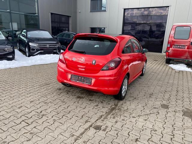 Opel Corsa 1.4 16V Sport 