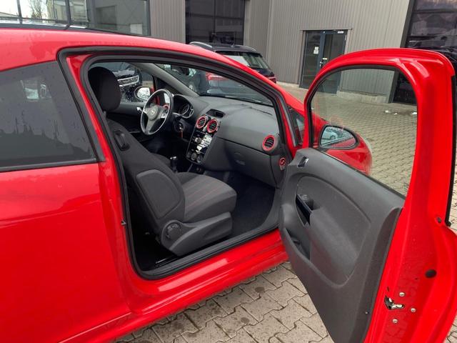 Opel Corsa 1.4 16V Sport 