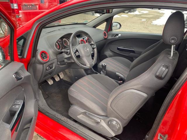 Opel Corsa 1.4 16V Sport 