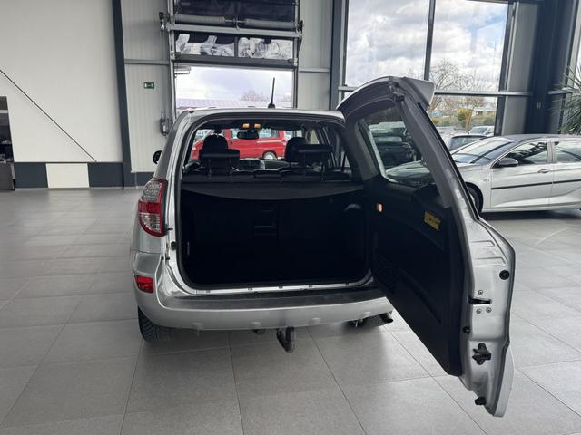 Toyota RAV4 RAV 4 2.2 D-4D 4x2 Travel 