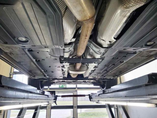 Volvo XC60 B5 B AWD Plus Dark Fahrerassistenz-Paket LED AHK 