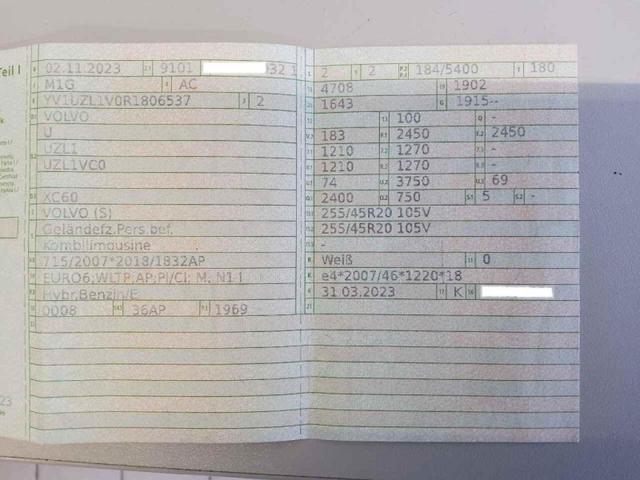 Volvo XC60 B5 B AWD Plus Dark Fahrerassistenz-Paket LED AHK 