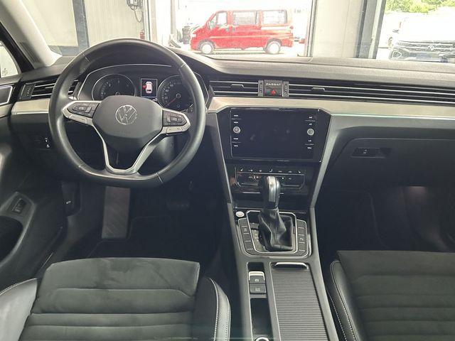 Volkswagen Passat Variant 2.0 TDI SCR DSG Elegance AHK 