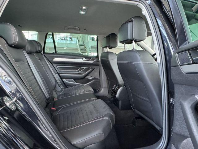 Volkswagen Passat Variant 2.0 TDI DSG Elegance AHK 