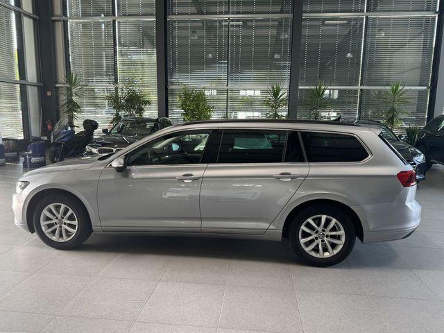 Volkswagen Passat Variant 2.0 TDI SCR DSG AHK NAVI 