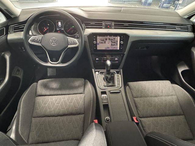Volkswagen Passat Variant 2.0 TDI SCR DSG AHK NAVI 