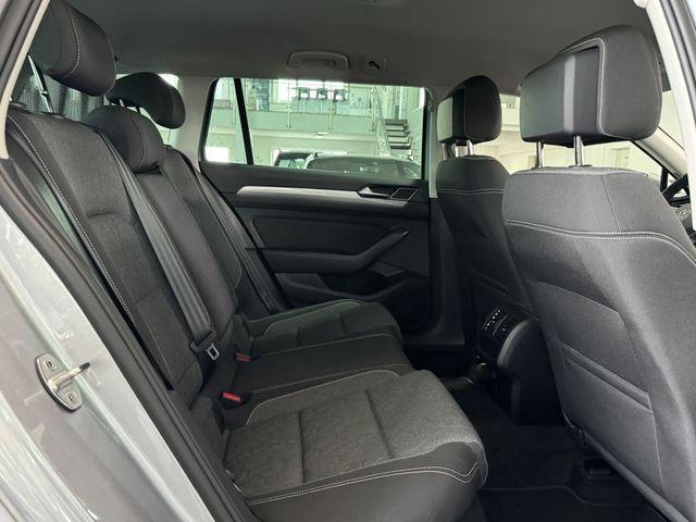 Volkswagen Passat Variant 2.0 TDI SCR DSG AHK NAVI 