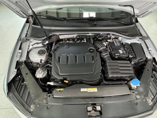 Volkswagen Passat Variant 2.0 TDI SCR DSG AHK NAVI 