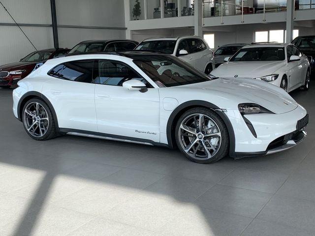 Porsche Taycan Cross Turismo Turbo 