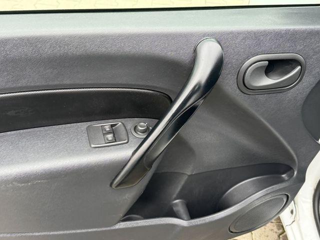 Renault Kangoo Rapid Maxi Blue dCi 95 Extra Mehrfach Vor 