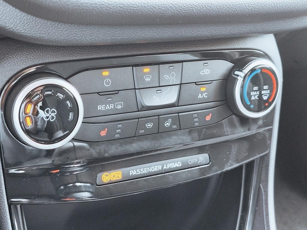 Ford Puma Titanium 1.0 EcoBoost 92Kw/125PS 7-Gang DCT Automatik Navi  Tempomat LED Licht Einparkhilfe hinten 5 Jahre Garantie/ 100.000Km mit  XXL-Rabatt