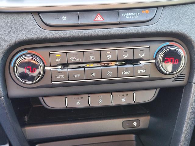 KIA Ceed Sportswagon Kombi Weiß bei Birkle Mobile in 79276 Reute