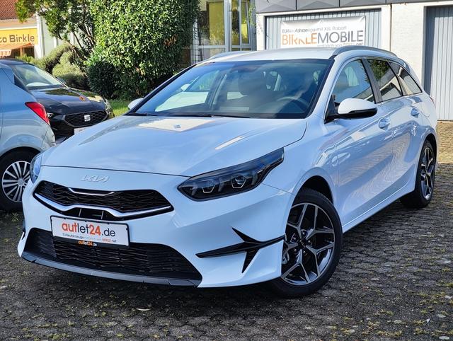 Vorlauffahrzeug Kia Ceed Sportswagon - TOP SW/Kombi 140PS DCT Automatik LED Scheinwerfer Navi Einparkhilfe hinten vorne Rückfahrkamera Sitzheizung Lenkradheizung 17" Alufelgen Klimaautomatik getönte Scheiben Apple CarPlay Android Auto 7 Jahre Garantie bis 150.000Km