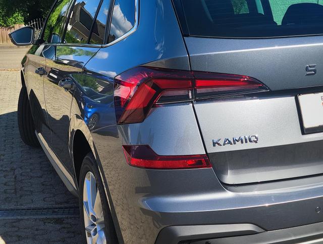 Skoda Kamiq Sondermodell 130 Jahre PREMIUM" 1.5 TSI 150PS DSG/AUTOMATIK, AHK schwenkbar 17" Alu, Elektr. Heckklappe, Kessy, Alarm, SunSet, Toter-Winkel, Virtual Cockpit 10", Parksensoren vorn/hinten, Rückfahrkamera, Sitzheizung, Tempomat, Climatronic, Radio 8" + Wir 