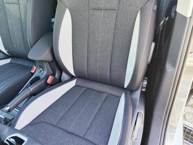 Skoda Kamiq Sondermodell 130 Jahre PREMIUM" 1.5 TSI 150PS DSG/AUTOMATIK, AHK schwenkbar 17" Alu, Elektr. Heckklappe, Kessy, Alarm, SunSet, Toter-Winkel, Virtual Cockpit 10", Parksensoren vorn/hinten, Rückfahrkamera, Sitzheizung, Tempomat, Climatronic, Radio 8" + Wir 
