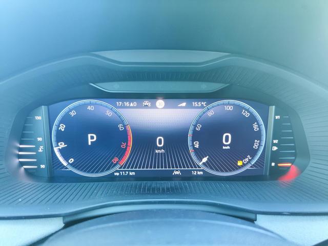 Skoda Kamiq Sondermodell 130 Jahre PREMIUM" 1.5 TSI 150PS DSG/AUTOMATIK, AHK schwenkbar 17" Alu, Elektr. Heckklappe, Kessy, Alarm, SunSet, Toter-Winkel, Virtual Cockpit 10", Parksensoren vorn/hinten, Rückfahrkamera, Sitzheizung, Tempomat, Climatronic, Radio 8" + Wir 