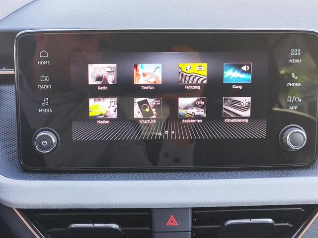 Skoda Kamiq Sondermodell 130 Jahre PREMIUM" 1.5 TSI 150PS DSG/AUTOMATIK, AHK schwenkbar 17" Alu, Elektr. Heckklappe, Kessy, Alarm, SunSet, Toter-Winkel, Virtual Cockpit 10", Parksensoren vorn/hinten, Rückfahrkamera, Sitzheizung, Tempomat, Climatronic, Radio 8" + Wir 