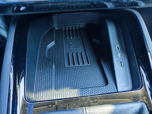 Skoda Kamiq Sondermodell 130 Jahre PREMIUM" 1.5 TSI 150PS DSG/AUTOMATIK, AHK schwenkbar 17" Alu, Elektr. Heckklappe, Kessy, Alarm, SunSet, Toter-Winkel, Virtual Cockpit 10", Parksensoren vorn/hinten, Rückfahrkamera, Sitzheizung, Tempomat, Climatronic, Radio 8" + Wir 
