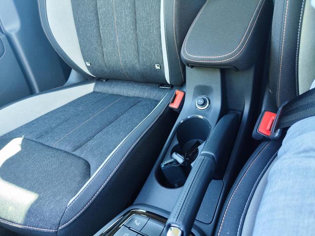 Skoda Kamiq Sondermodell 130 Jahre PREMIUM" 1.5 TSI 150PS DSG/AUTOMATIK, AHK schwenkbar 17" Alu, Elektr. Heckklappe, Kessy, Alarm, SunSet, Toter-Winkel, Virtual Cockpit 10", Parksensoren vorn/hinten, Rückfahrkamera, Sitzheizung, Tempomat, Climatronic, Radio 8" + Wir 