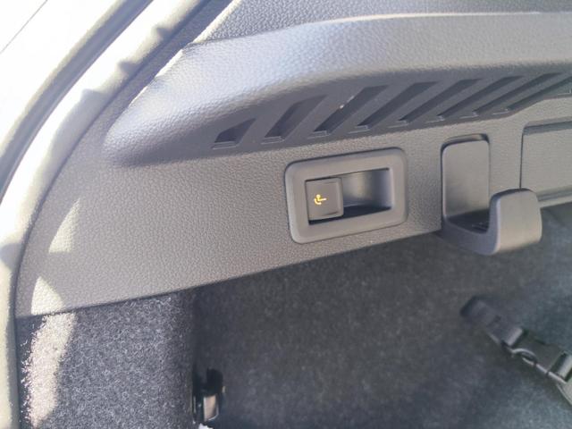 Skoda Kamiq Sondermodell 130 Jahre PREMIUM" 1.5 TSI 150PS DSG/AUTOMATIK, AHK schwenkbar 17" Alu, Elektr. Heckklappe, Kessy, Alarm, SunSet, Toter-Winkel, Virtual Cockpit 10", Parksensoren vorn/hinten, Rückfahrkamera, Sitzheizung, Tempomat, Climatronic, Radio 8" + Wir 