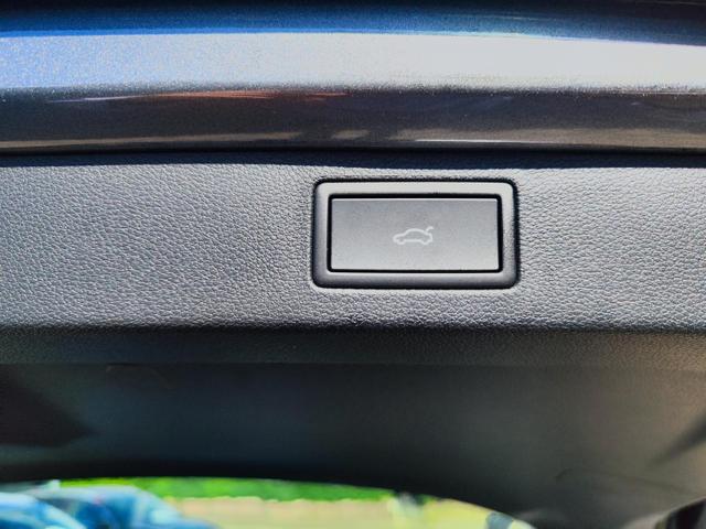 Skoda Kamiq Sondermodell 130 Jahre PREMIUM" 1.5 TSI 150PS DSG/AUTOMATIK, AHK schwenkbar 17" Alu, Elektr. Heckklappe, Kessy, Alarm, SunSet, Toter-Winkel, Virtual Cockpit 10", Parksensoren vorn/hinten, Rückfahrkamera, Sitzheizung, Tempomat, Climatronic, Radio 8" + Wir 