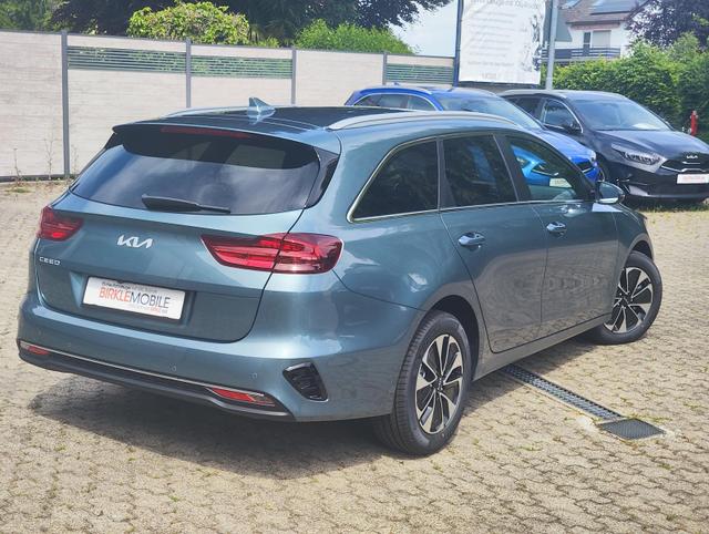 Kia Ceed Sportswagon TOP SW/Kombi 140PS LED Scheinwerfer Navi Einparkhilfe hinten Rückfahrkamera Sitzheizung Lenkradheizung 16" Alufelgen Klimaautomatik getönte Scheiben Apple CarPlay Android Auto 7 Jahre Garantie bis 150.000Km 
