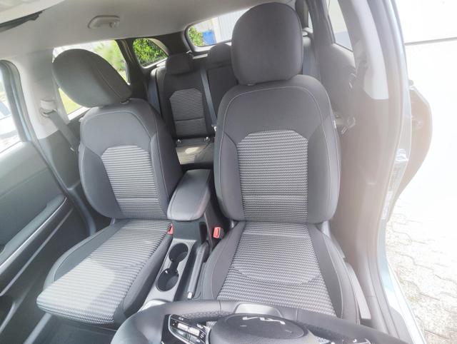 Kia Ceed Sportswagon TOP SW/Kombi 140PS LED Scheinwerfer Navi Einparkhilfe hinten Rückfahrkamera Sitzheizung Lenkradheizung 16" Alufelgen Klimaautomatik getönte Scheiben Apple CarPlay Android Auto 7 Jahre Garantie bis 150.000Km 