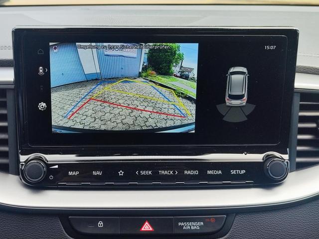 Kia Ceed Sportswagon TOP SW/Kombi 140PS LED Scheinwerfer Navi Einparkhilfe hinten Rückfahrkamera Sitzheizung Lenkradheizung 16" Alufelgen Klimaautomatik getönte Scheiben Apple CarPlay Android Auto 7 Jahre Garantie bis 150.000Km 
