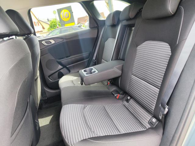 Kia Ceed Sportswagon TOP SW/Kombi 140PS LED Scheinwerfer Navi Einparkhilfe hinten Rückfahrkamera Sitzheizung Lenkradheizung 16" Alufelgen Klimaautomatik getönte Scheiben Apple CarPlay Android Auto 7 Jahre Garantie bis 150.000Km 