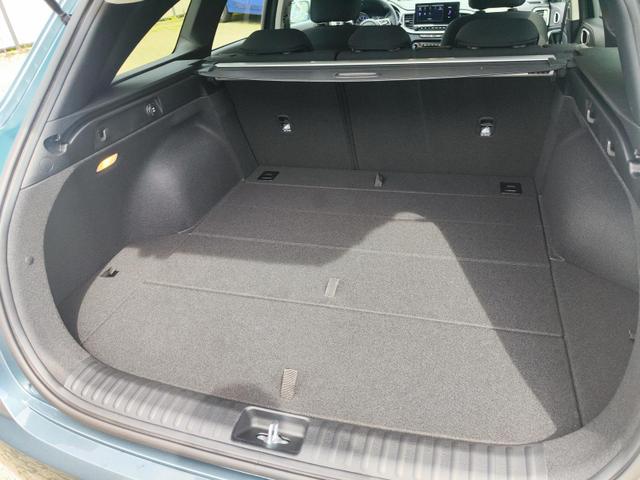 Kia Ceed Sportswagon TOP SW/Kombi 140PS LED Scheinwerfer Navi Einparkhilfe hinten Rückfahrkamera Sitzheizung Lenkradheizung 16" Alufelgen Klimaautomatik getönte Scheiben Apple CarPlay Android Auto 7 Jahre Garantie bis 150.000Km 