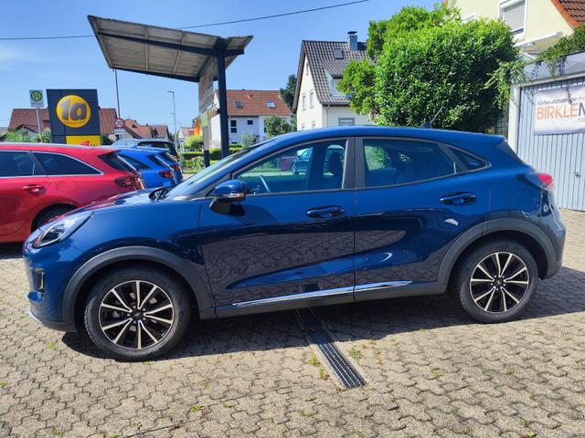 Ford Puma Titanium Mild Hybrid 125 PS mit Anhängerkupplung abnehmbar Navigationssystem Sitzheizung Lenkradheizung Windschutzscheibe beheizt Klimaautomatik DAB Radio Einparkhilfe hinten Tempomat 
