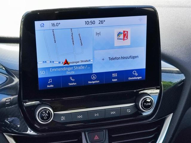 Ford Puma Titanium Mild Hybrid 125 PS mit Anhängerkupplung abnehmbar Navigationssystem Sitzheizung Lenkradheizung Windschutzscheibe beheizt Klimaautomatik DAB Radio Einparkhilfe hinten Tempomat 