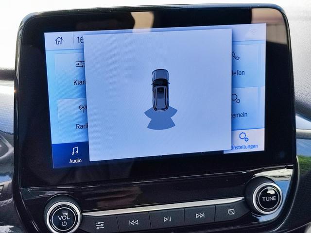 Ford Puma Titanium Mild Hybrid 125 PS mit Anhängerkupplung abnehmbar Navigationssystem Sitzheizung Lenkradheizung Windschutzscheibe beheizt Klimaautomatik DAB Radio Einparkhilfe hinten Tempomat 