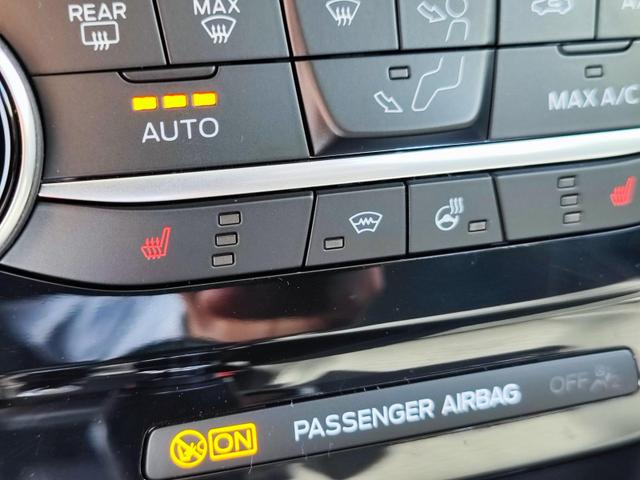 Ford Puma Titanium Mild Hybrid 125 PS mit Anhängerkupplung abnehmbar Navigationssystem Sitzheizung Lenkradheizung Windschutzscheibe beheizt Klimaautomatik DAB Radio Einparkhilfe hinten Tempomat 