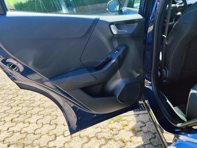 Ford Puma Titanium Mild Hybrid 125 PS mit Anhängerkupplung abnehmbar Navigationssystem Sitzheizung Lenkradheizung Windschutzscheibe beheizt Klimaautomatik DAB Radio Einparkhilfe hinten Tempomat 