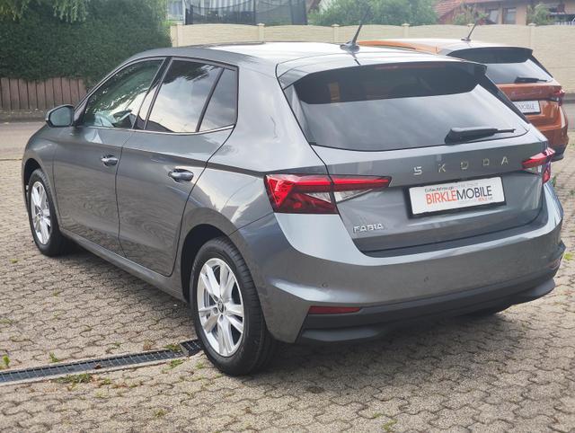 Skoda Fabia 130 Jahre Premium 70KW/95PS Einparkhilfe v+h Rückfahrkamera Totwinkel-Assistent Alufelgen 16" Sitzheizung Garantie 5 bis 100.000Km doppelter Ladeboden Klimaautomatik virtuelles Tacho 10" 