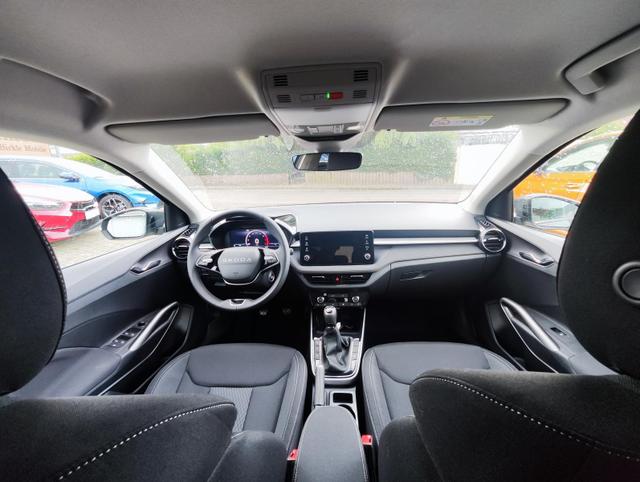 Skoda Fabia 130 Jahre Premium 70KW/95PS Einparkhilfe v+h Rückfahrkamera Totwinkel-Assistent Alufelgen 16" Sitzheizung Garantie 5 bis 100.000Km doppelter Ladeboden Klimaautomatik virtuelles Tacho 10" 