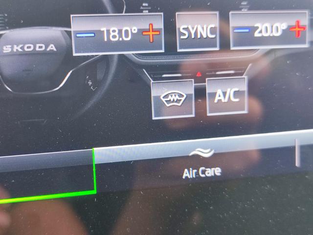 Skoda Fabia 130 Jahre Premium 70KW/95PS Einparkhilfe v+h Rückfahrkamera Totwinkel-Assistent Alufelgen 16" Sitzheizung Garantie 5 bis 100.000Km doppelter Ladeboden Klimaautomatik virtuelles Tacho 10" 