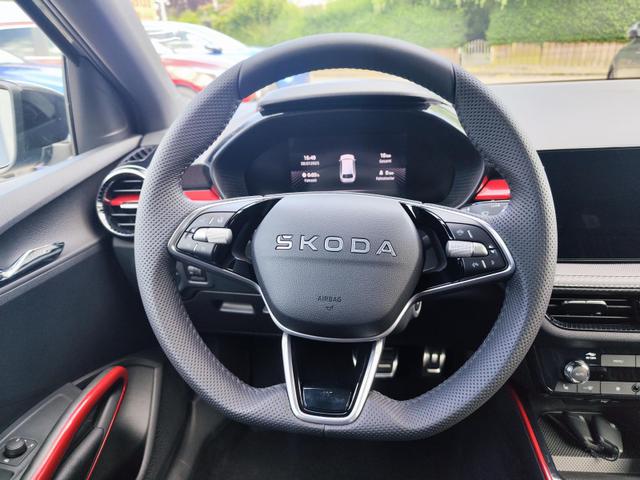 Skoda Fabia MonteCarlo 1.0TSI 85KW/116PS DSG Automatik PDC hinten Tempomat Leichtmetallfelgen Klimaautmatik 
