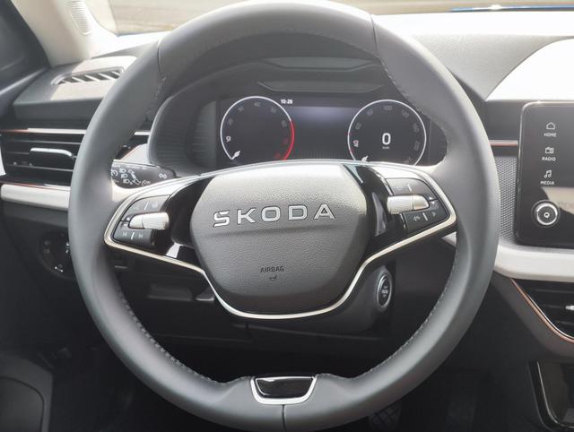 Skoda Kamiq Sondermodell 130 Jahre PREMIUM" 1.5 TSI 150PS DSG/AUTOMATIK, AHK schwenkbar 17" Alu, Elektr. Heckklappe, Kessy, Alarm, SunSet, Toter-Winkel, Virtual Cockpit 10", Parksensoren vorn/hinten, Rückfahrkamera, Sitzheizung, Tempomat, Climatronic, Radio 8" + Wir 